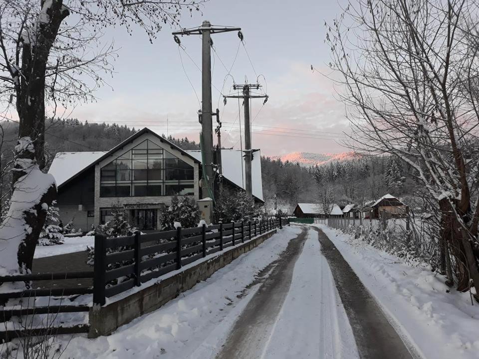 Pension Piriu' Morii Gura Humorului Esterno foto